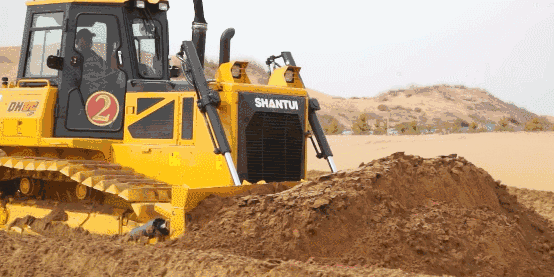 沖擊壓路機(jī)