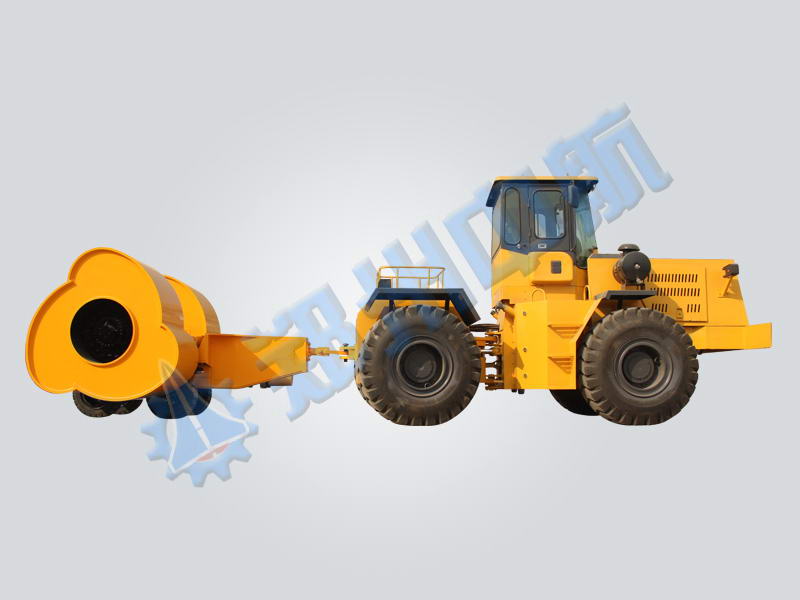 沖擊壓路機(jī)牽引車(chē)